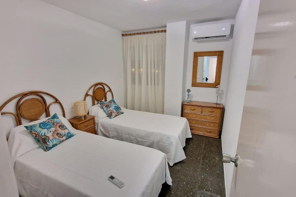 Apartamento Dos Habitaciones, Frente A La Playa, Benicàssim Εξωτερικό φωτογραφία
